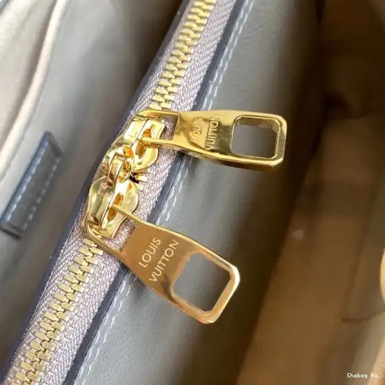 VUITTON LOUIS MONTAIGNE BB 0627